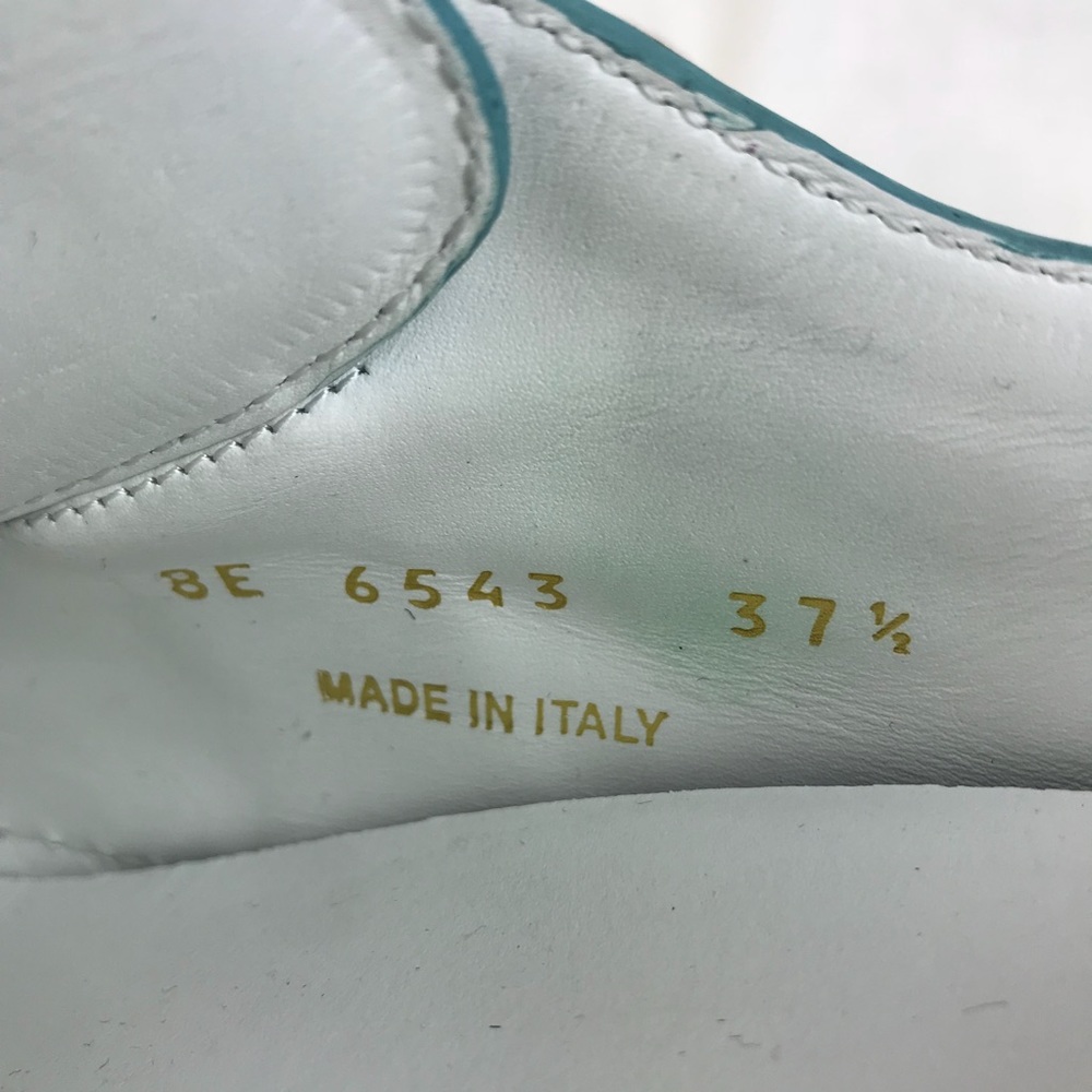 ❤️SOLD❤️ Fendi White Biscuit Floral Print Sneaker - Picture 7 of 8